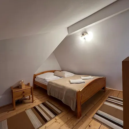 부코비나 아파트 *